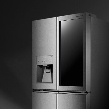 Image of the LG SIGNATURE Refrigerator showing the instaview glass door.