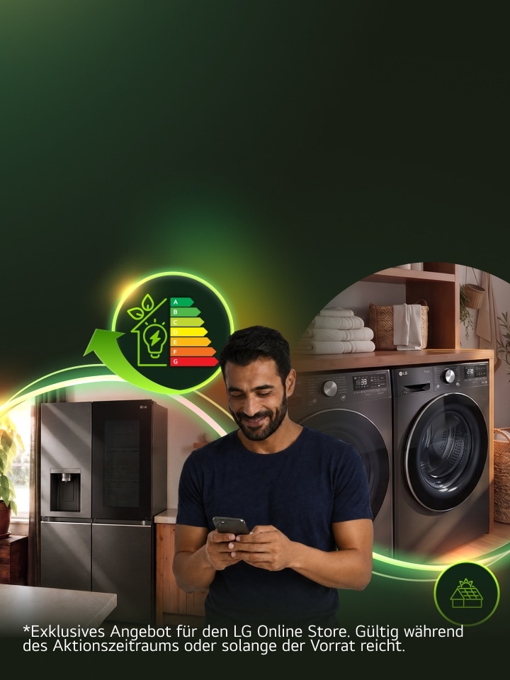 Mann nutzt ein Smartphone in einem modernen Zuhause mit energieeffizienten LG Geräten, Energieeffizienz-Symbolen und grünen Lichteffekten.