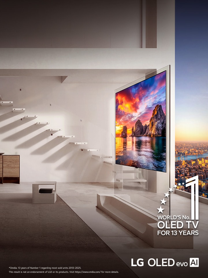 Vue aérienne d’un homme et d’une femme regardant un concert sur un grand téléviseur OLED dans le confort d’un appartement moderne. L’emblème « 11 ans numéro 1 mondial des téléviseurs OLED » se trouve sur l'image. L’avis de non-responsabilité précise que : « Source : Omdia. Envois d’unité, 2013 - 2023. Les résultats ne constituent pas une approbation de LG Electronics. La confiance accordée à ces résultats est aux risques et périls du tiers. Consultez https://www.omdia.com/ pour plus de détails ».