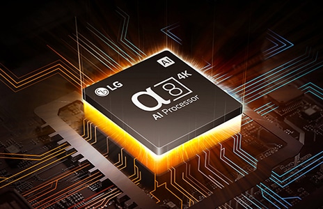 معالج alpha 8 AI Processor الموجود أعلى اللوحة الأم، تنبعث منه أشعة ضوئية باللونين البرتقالي والأصفر.