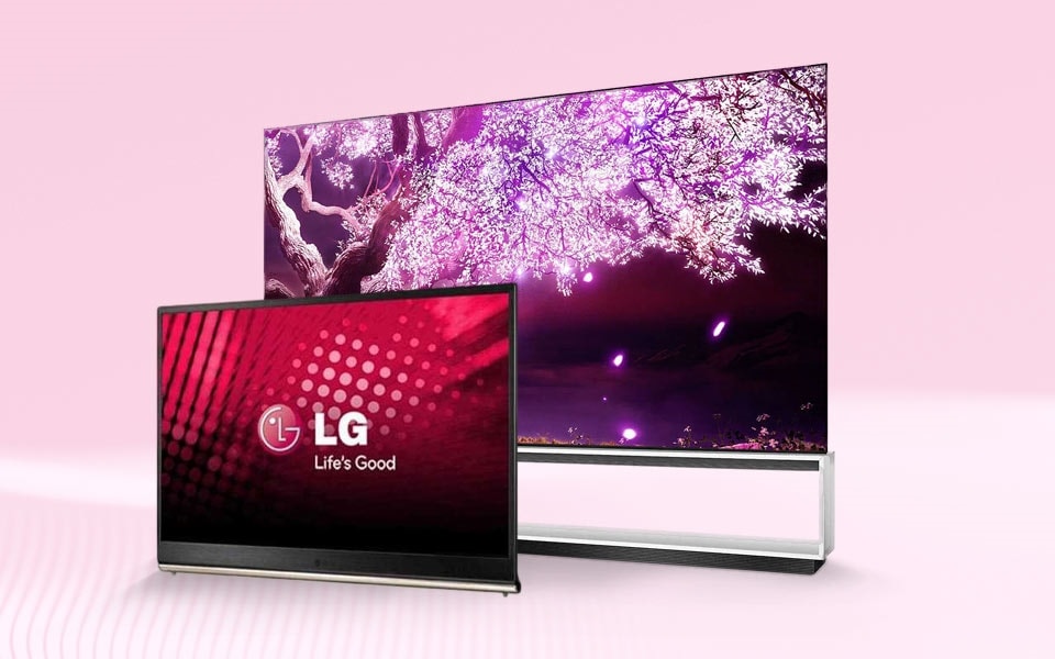 Televizorul LG Rollable OLED într-o cameră de zi modernă.