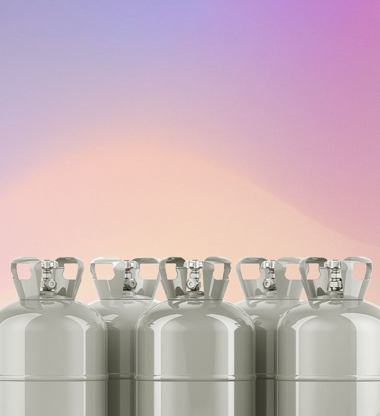 HVAC Refrigerant Trend 2025 with gray tanks on a gradient background.