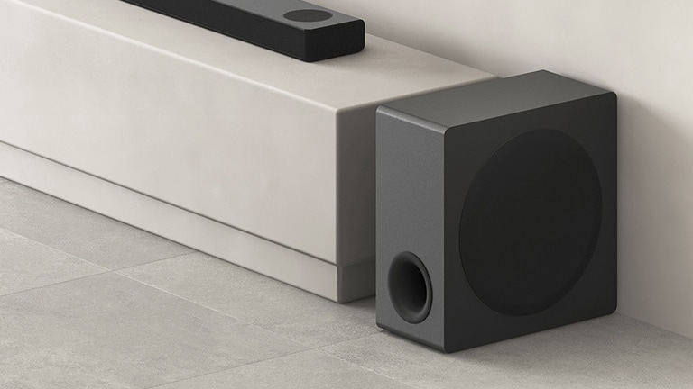 Wireless subwoofer makes the bass roar1