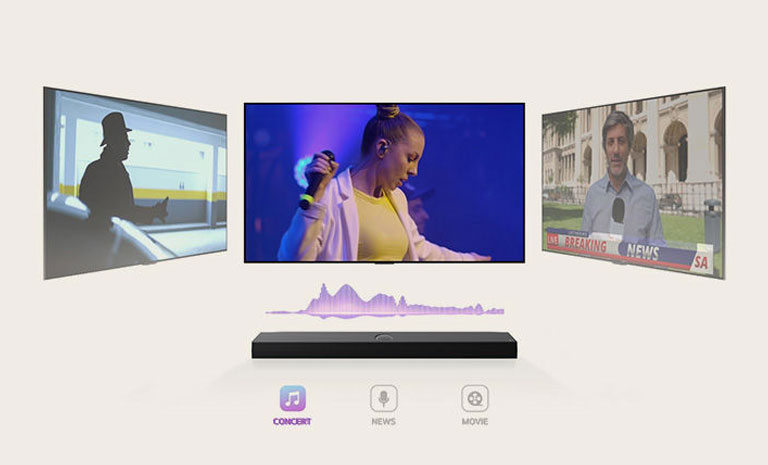 Une LG Soundbar surmontée de trois écrans TV différents. Le premier positionné directement au-dessus affiche un concert de musique avec une chanteuse. Le téléviseur sur la droite montre un présentateur de JT en train de filmer une édition spéciale à l’extérieur d’un joli bâtiment. Le téléviseur sur la gauche montre une image fixe d’un film d’action, avec un homme dans l’ombre. Entre le téléviseur et la Sound Bar, on voit un diagramme violet d’une onde sonore.