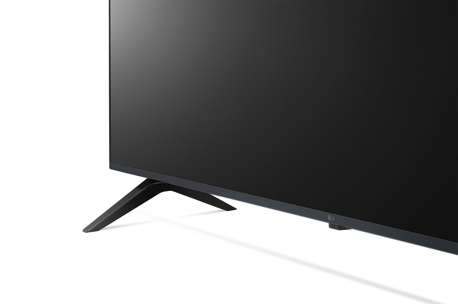 LG UHD 4K ThinQ AI 55'', Vista lateral de primer plano de la base , 55UQ8050PSB