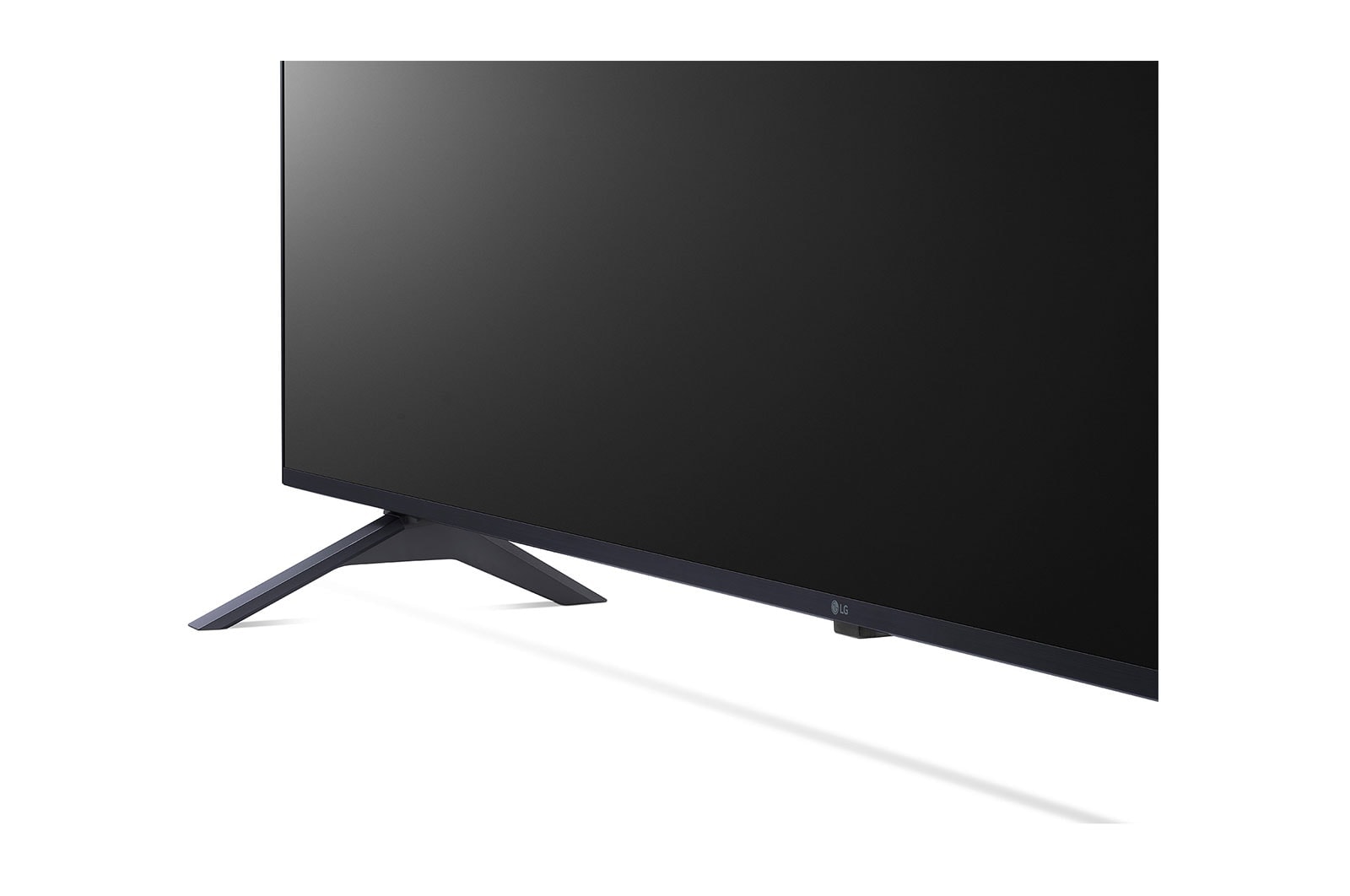 LG UHD 4K ThinQ AI 65'', Vista lateral de primer plano de la base , 65UQ8050PSB