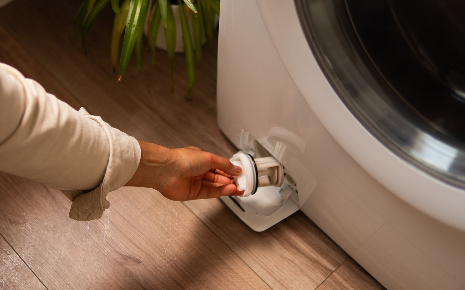 emplacement du filtre de la pompe de vidange du lave-linge lg