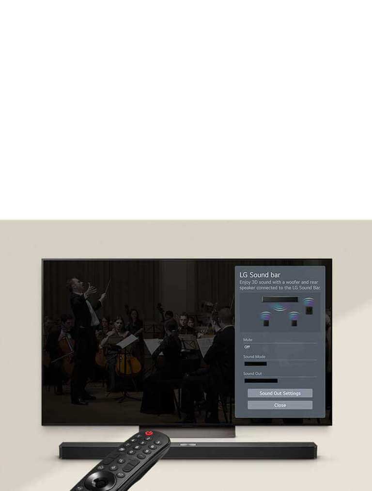La télécommande LG pointe vers une LG TV au-dessus d’une LG Soundbar. La LG TV affiche le menu de l’Interface WOW.