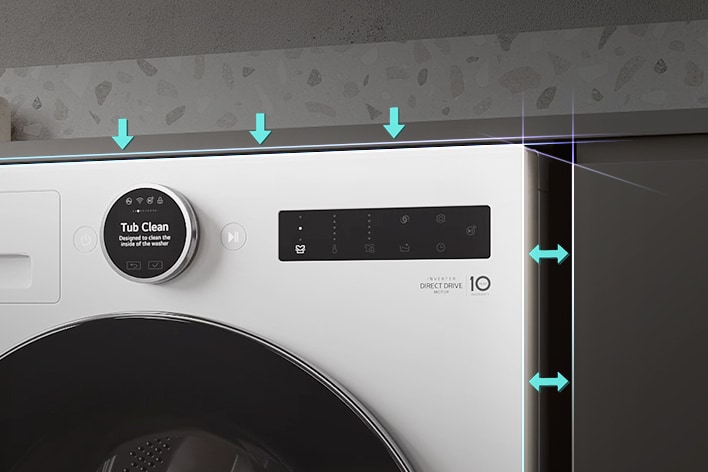 صورة مقربة لغسالة LG بيضاء مع أسهم تشير إلى مساحة خلوص موصى بها للتركيب من الأعلى والجانب.