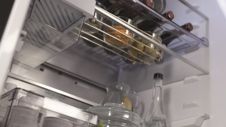 LG Fridge Freezer interior with My Box storage compartment for drinks and fresh food. LG Fridge Freezer interior with My Box storage compartment for drinks and fresh food.