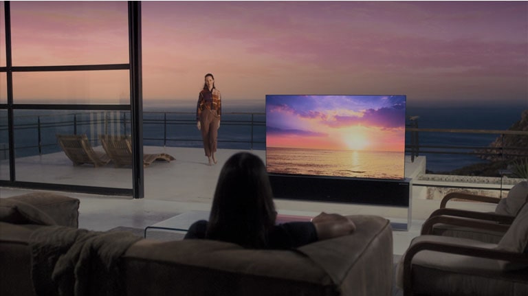 Ein Lifestylefilm mit unterschiedlichen Darstellern, die auf LG OLED TVs ein bislang ungeahntes Betrachtungserlebnis genießen (Video abspielen)