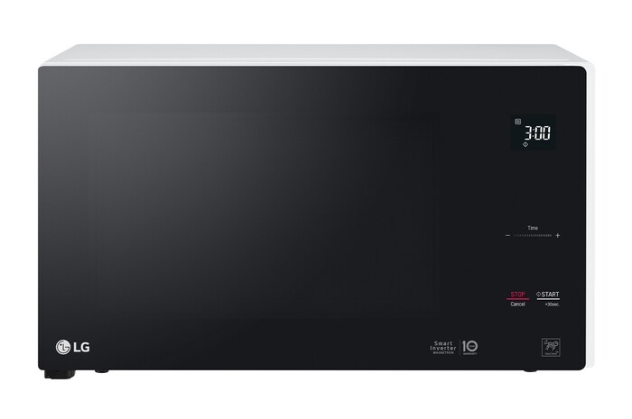Front view LG MS2596OW NeoChef, 25L Smart Inverter Microwave Oven