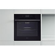 LG SERIES 9 – 76L InstaView Full Steam Oven with Blue EasyClean™, Matte Black Glass, BO609B1BG4