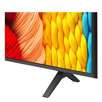 Vista frontal e lateral da Smart TV 4K LG NanoCell NANO80 mostrando suas dimensões de comprimento, largura, altura e profundidade.