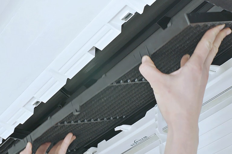 The installer attaches the filter easily. 