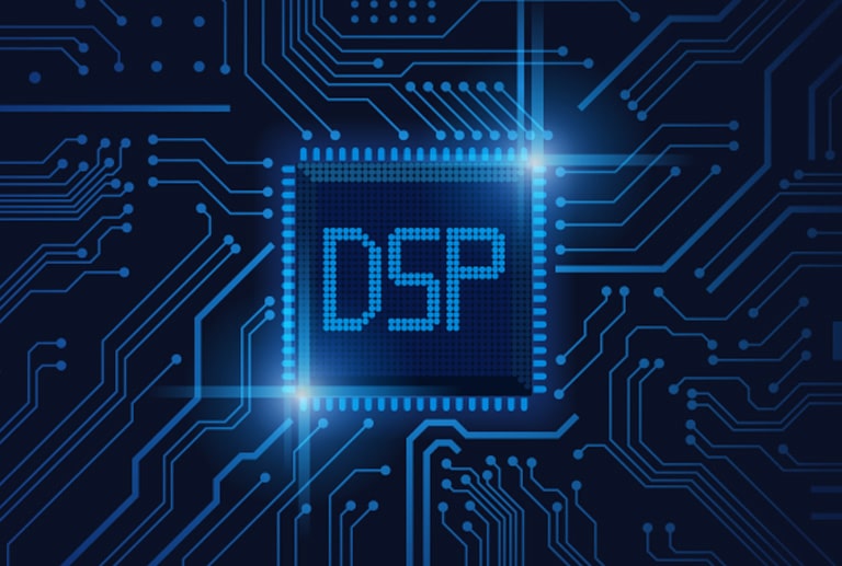 " Um logotipo DSP em um fundo azul escuro"
