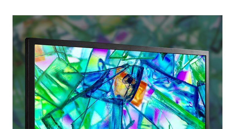 O monitor LG IPS exibe uma precisão de cores impecável. Com um amplo ângulo de visão, a tela IPS possui 99% de cobertura do espectro sRGB.