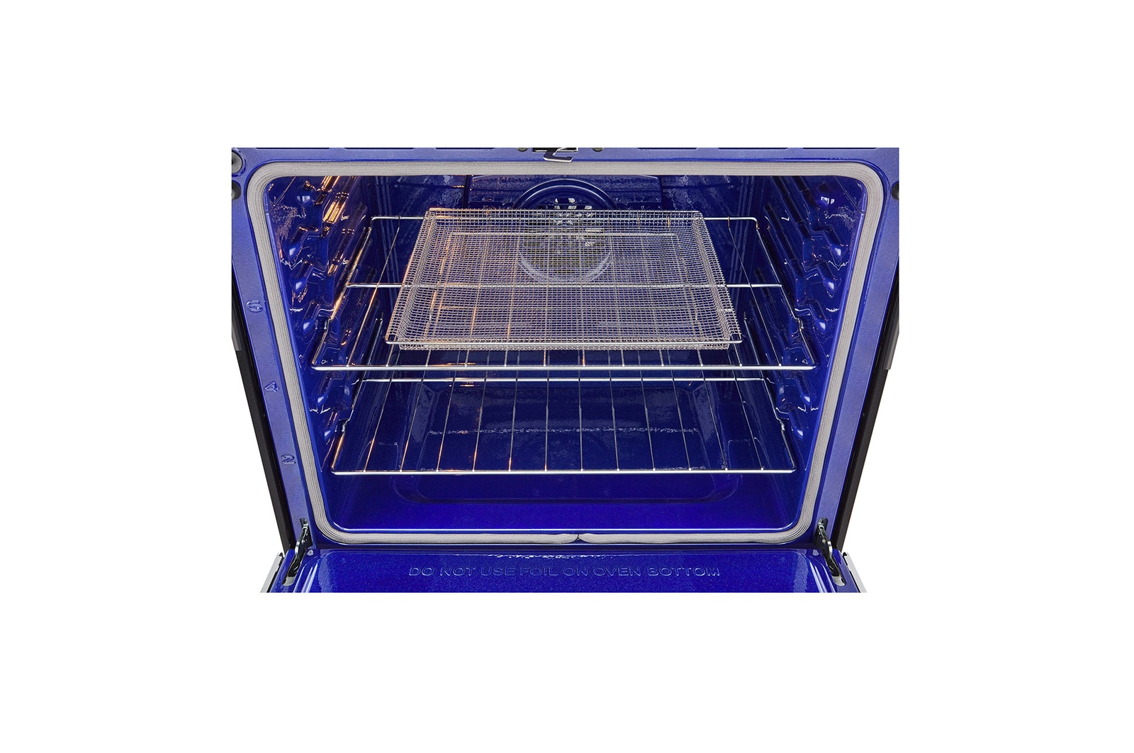 Closed view of Trey and grill set