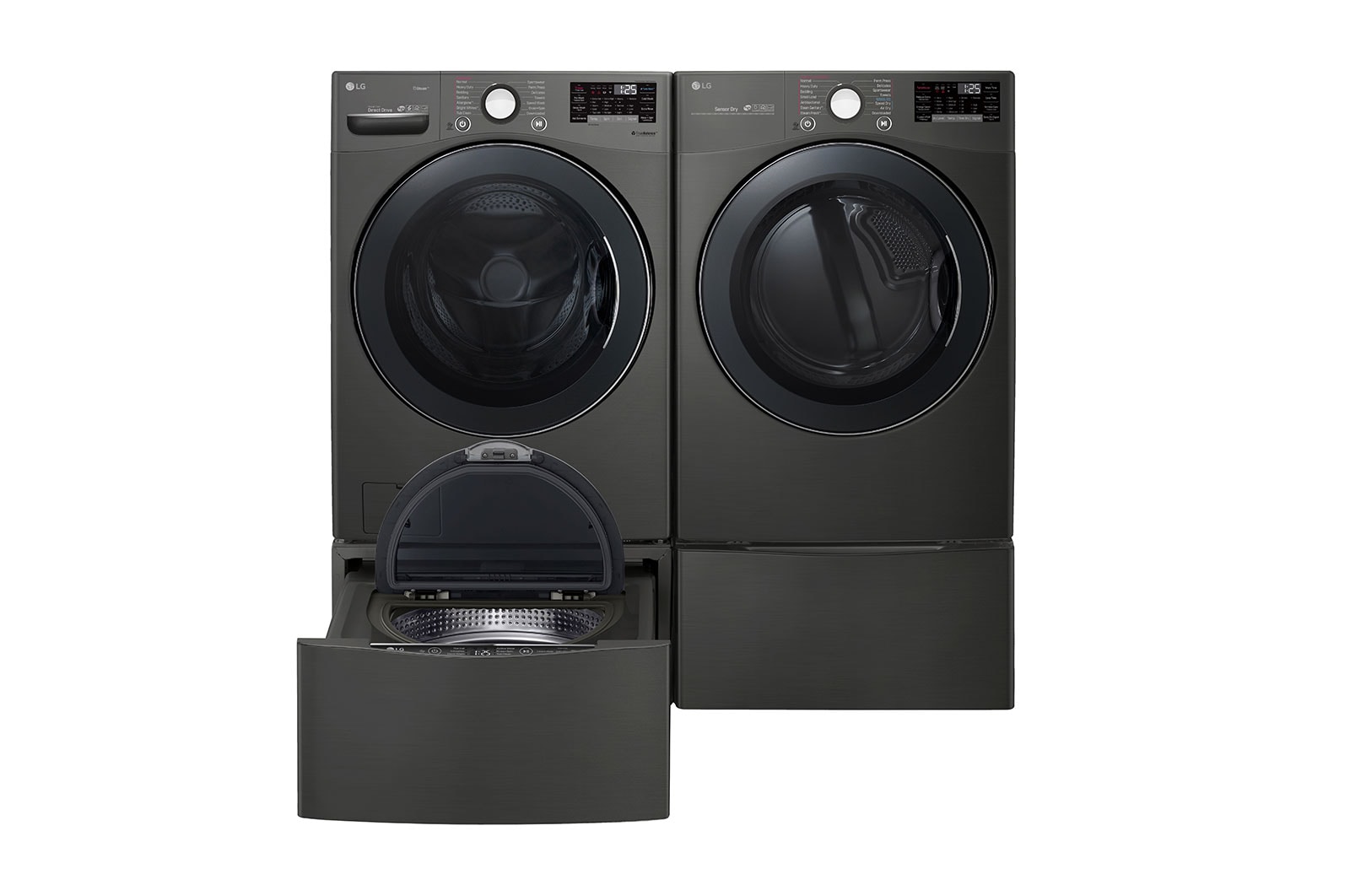 LG 7.4 cu.ft. Smart Wi-Fi Enabled Gas Dryer with TurboSteam™, DLGX3901B