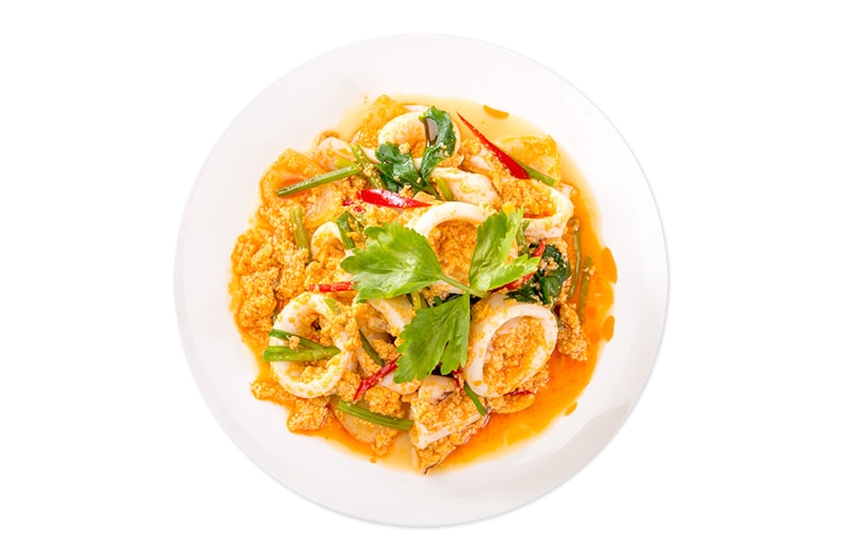 Stir-fried Squid with Curry Powder