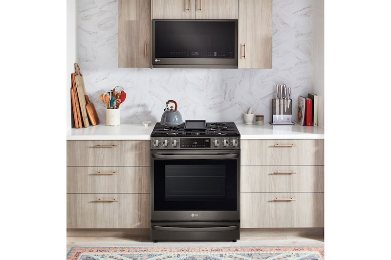 LG 2.1 cu ft. Over the Range Microwave Oven | ExtendaVent® 2.0, Sensor Cook, 400 CFM Power Ventilation, EasyClean®& Smart, Black Stainless, MVEL2137D