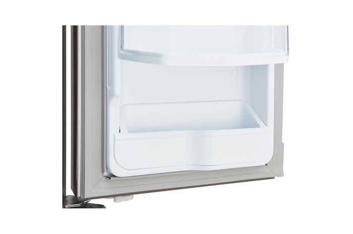 Bottle shelve detail