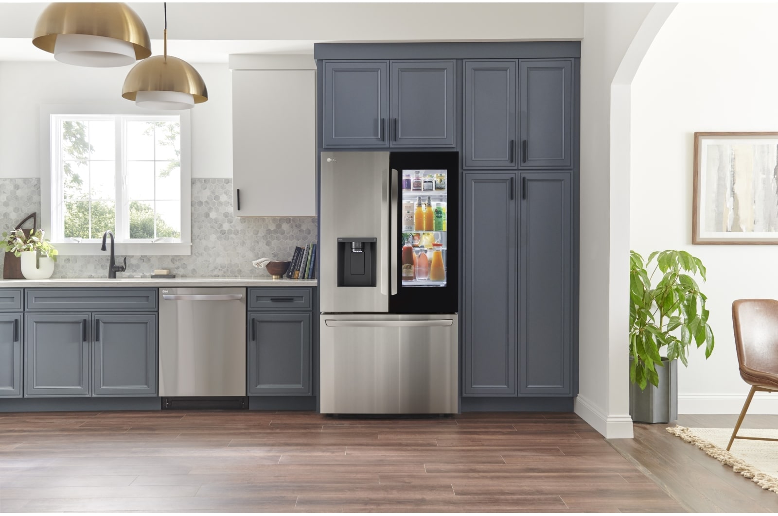 LG 26 cu.ft. InstaView™ Counter-Depth MAX™ French Door Refrigerator, LRFOC2606S