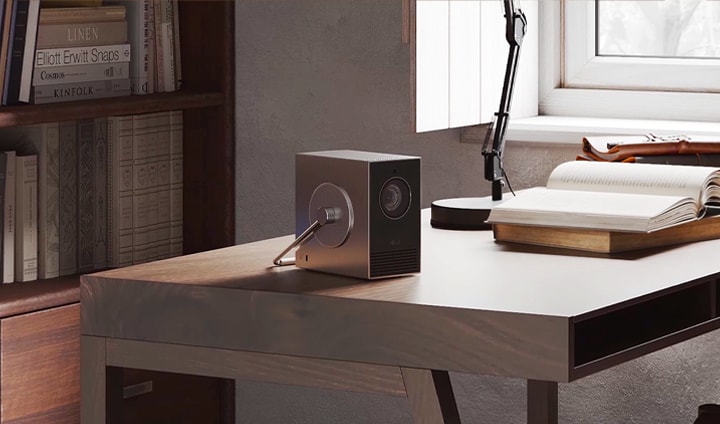 Video of LG CineBeam Q projector.