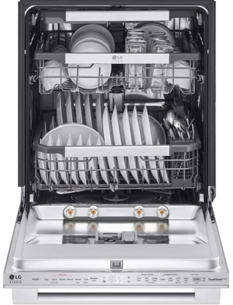 LG Lave-vaisselle 24 po à commandes sur le dessus doté du Wi-Fi, du système  TrueSteam® et d’un 3e panier acier inoxydable résistant aux taches