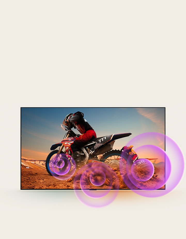 Der LG OLED-Fernseher zeigt einen Mann auf einem Motorrad mit lila abstrakten Kreisen, die aus dem Lenkrad herausragen, um die Geräuschemission zu visualisieren.