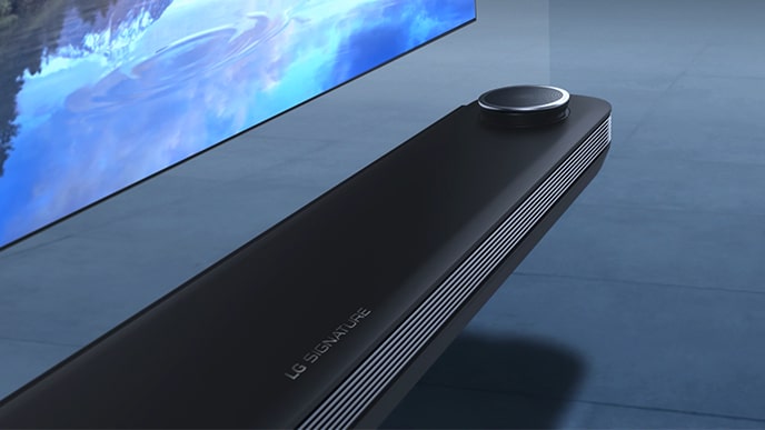 Nahaufnahme der Soundbar des LG SIGNATURE OLED TV W.