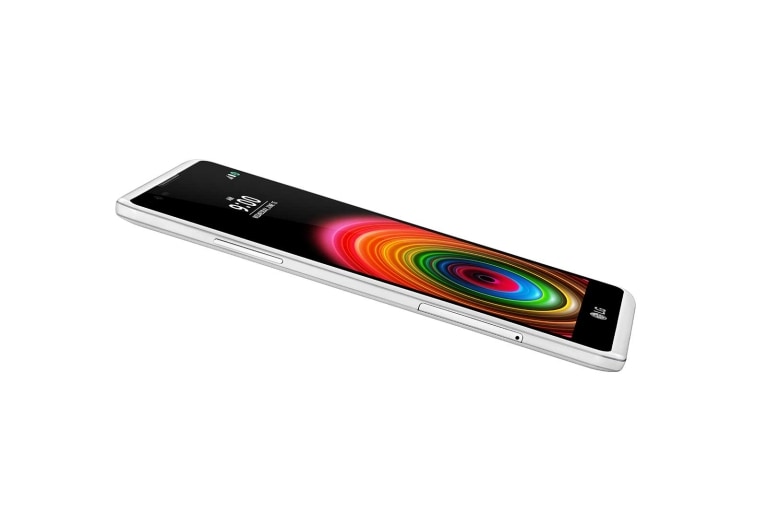 LG X Power White con pantalla de 5.3'' y cámara principal de 13MP con Auto-Focus, LGK220F