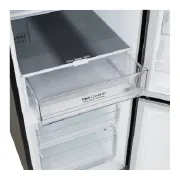 Nevera LG negra mate con puerta abierta mostrando compartimento