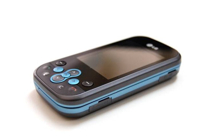 LG Enviar mensajes de texto nunca fue tan divertido, GT360