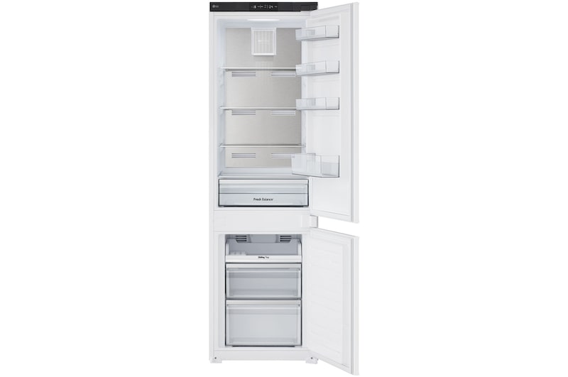 Detailní pohled dovnitř vestavěné ledničky 233L s mrazákem dole, bílé barvy, s funkcí Total No Frost a zásuvkou na čerstvou zeleninu.