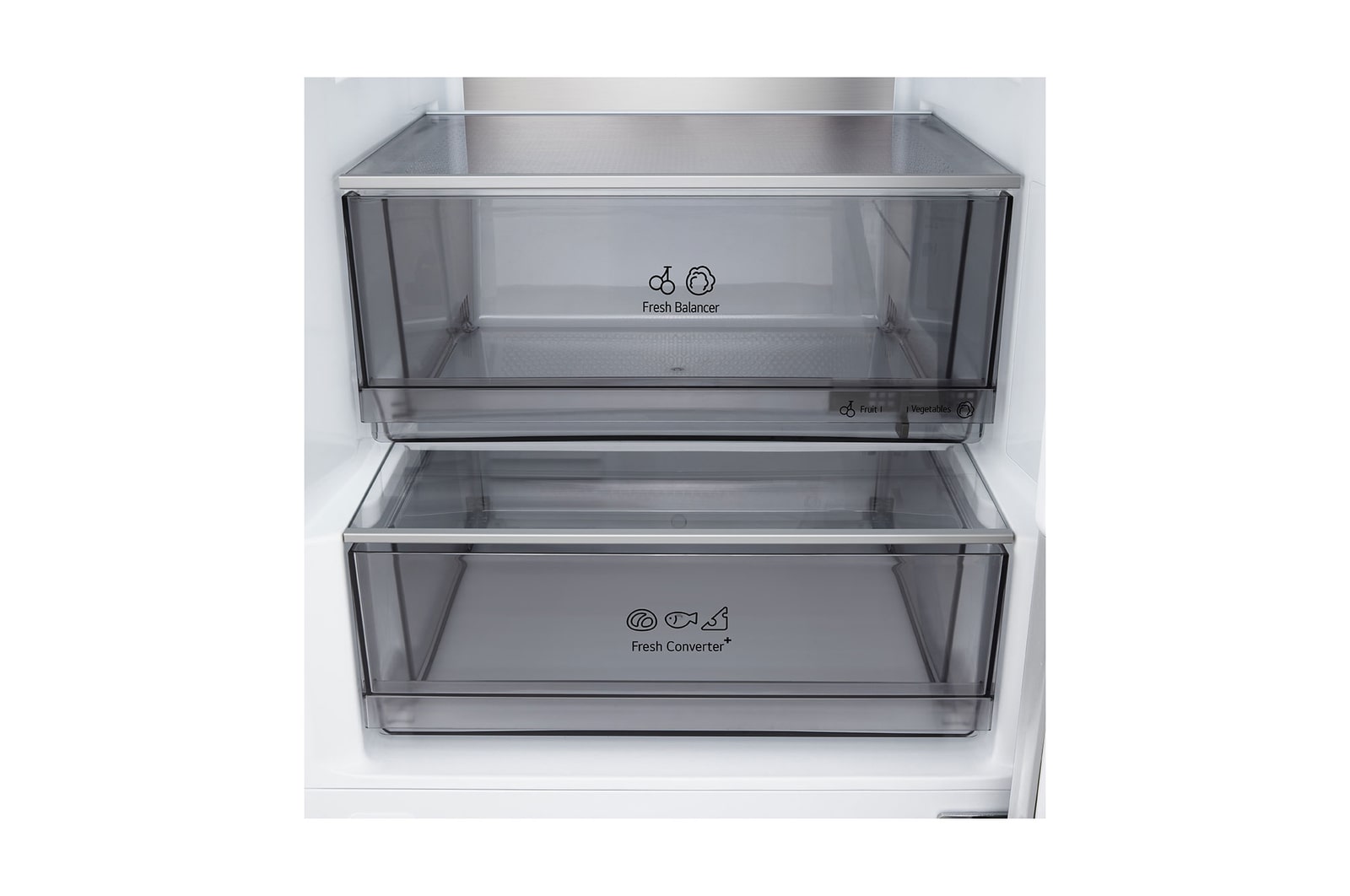 Přední pohled na chladničku s mrazničkou LG () s ventilací DoorCooling+™