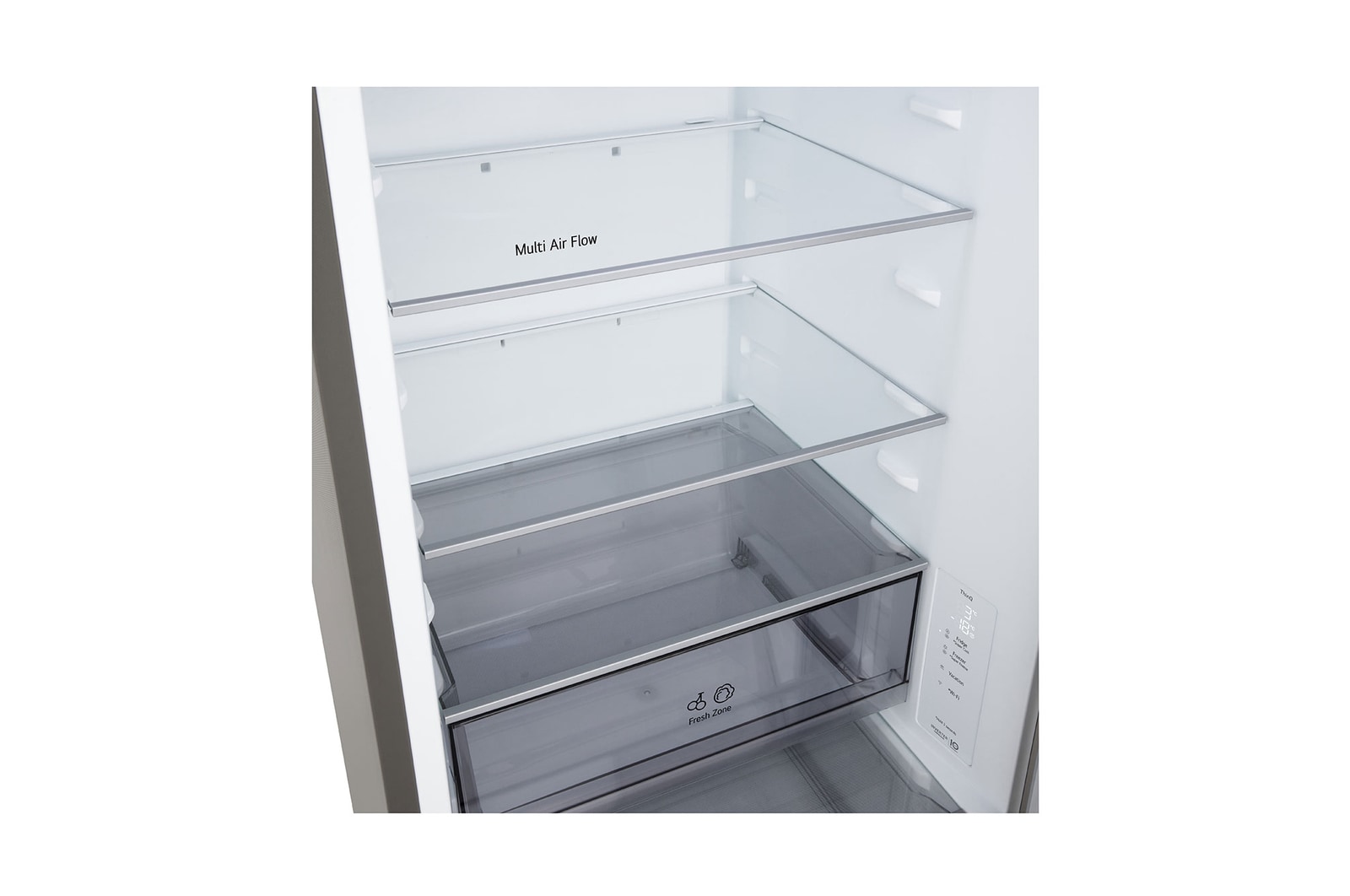 Přední pohled na chladničku s mrazničkou LG s ventilací DoorCooling+™