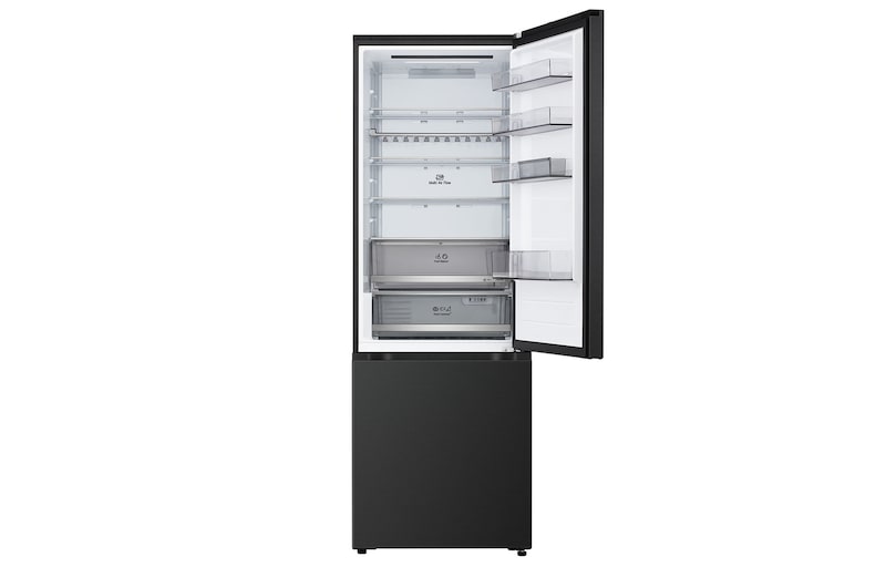 LG bottom freezer (GBBW726AEV) in living space with night city view overlaid with AI Saving Mode graphic and fluctuating energy chart