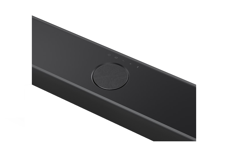 Horní natočený pohled na středový nahoru směřující kanál soundbaru LG Soundbar S77TY