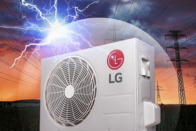 Venkovní LG ventilátor je zobrazen s obrázkem probíhající bouřky na pozadí. Na straně přístroje můžeme vidět logo LG.