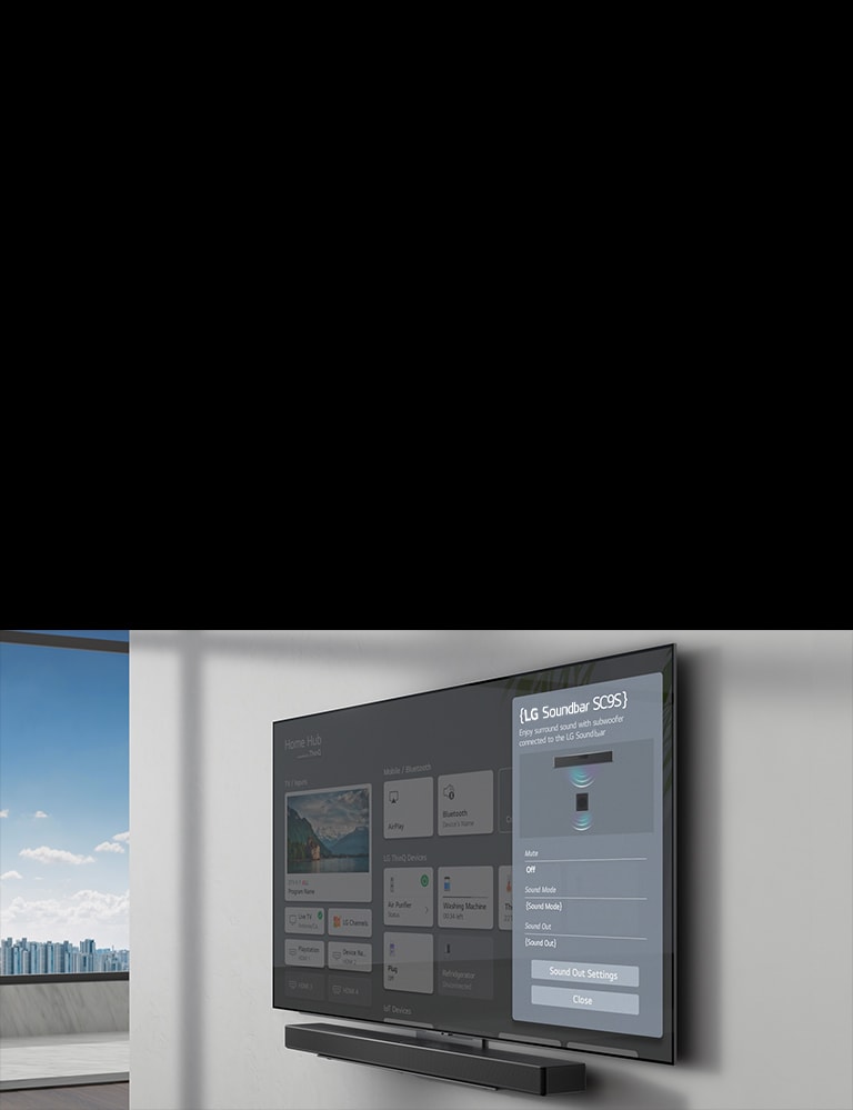 Obrazovka nastavení soundbaru LG SC9S je na nástěnném televizoru. Soundbar je zavěšen na stěně přímo pod televizorem.