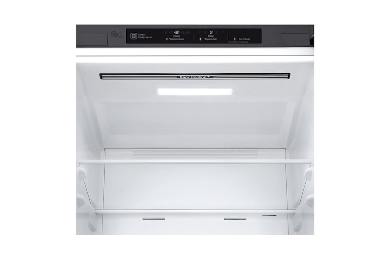 LG E | Hrubý objem 374 l | 254 kWh/rok | LG Lineární invertorový kompresor | LG Total No Frost | DoorCooling+™ | Vnitřní LED displej | Smart Diagnosis™, GBB61PZJZN