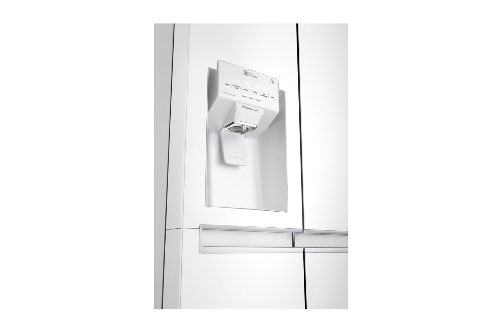 LG F | Hrubý objem 668 l | 376 kWh/rok | LG Lineární invertorový kompresor | LG Total No Frost | Multi-Air Flow™ | Vnější LED displej | Nápojový automat | ThinQ™ + WiFi, GSL961SWUZ