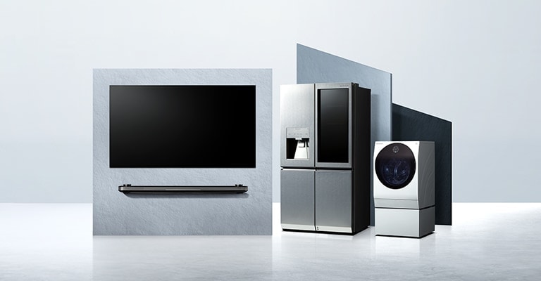 Ve virtuálním prostoru jsou položeny LG SIGNATURE OLED TV W, chladnička a pračka.