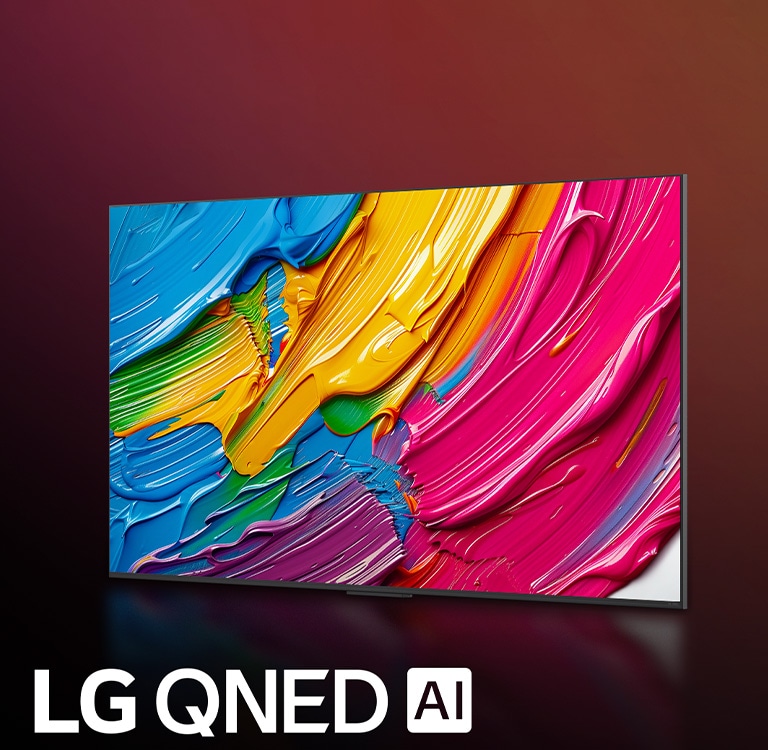 Der LG QNED TV sitzt leicht angewinkelt auf der linken Seite und zeigt bunte, farbige Texturen in Rot, Gelb, Grün, Blau und Lila. Hinter dem Fernseher befindet sich der alpha 8 AI Prozessor Gen2, der orange und pinkes Licht ausstrahlt. Das Logo des LG QNED evo AI befindet sich in der unteren linken Ecke. Der Hintergrund ist ein bunter orange-lila Farbverlauf. Auch der Text ist sichtbar: powered by alpha 8 AI Processor Gen2.