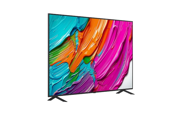 Leicht abgewinkelte Seitenansicht des LG QNED TV von rechts