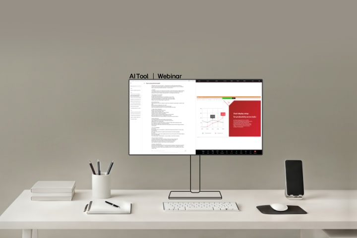 Dieses Video zeigt eine Bürokonfiguration mit zwei Monitoren für Geschäftsleute, bei der auf dem Hauptmonitor Dokumente und Präsentationen angezeigt werden, während der zweite Monitor Webinhalte, Kommunikationswerkzeuge und Daten-Dashboards anzeigt, um effizientes Multitasking und effiziente Entscheidungsfindung zu unterstützen.