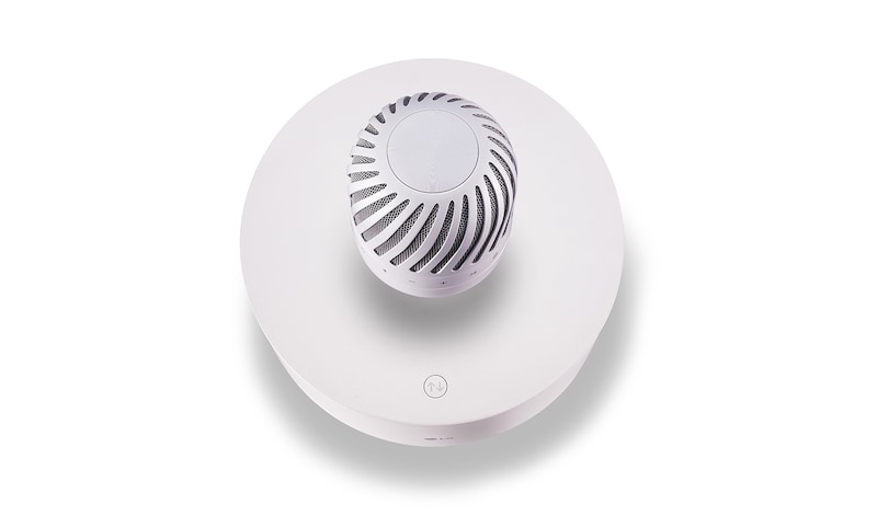 LG 2.0 schwebender Bluetooth-Lautsprecher in weiß | XBOOM Go | 360 Grad Sound | mit Subwoofer , PJ9