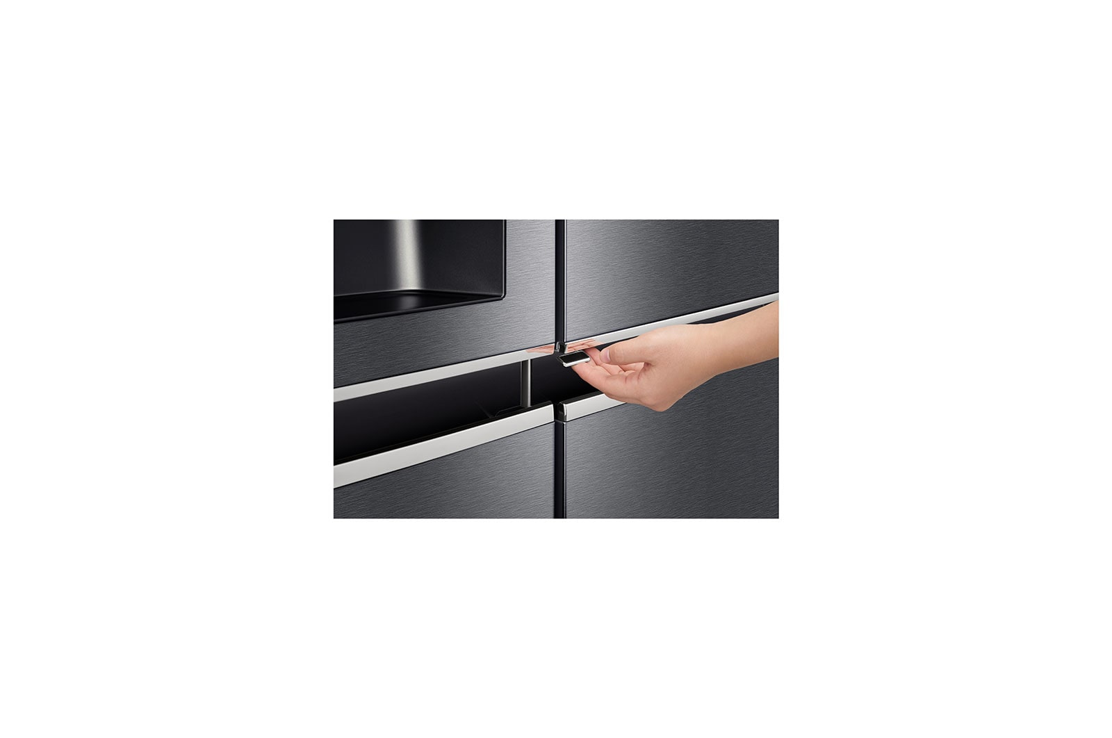 LG Side-by-Side mit Door-in-Door® |  Eis-, Crushed Ice- und Wasserspender  | 625 Liter Kapazität | Energieeffizienzklasse F | Festwasseranschluss  | Dark Graphite | GSJ470DIDV, GSJ470DIDV
