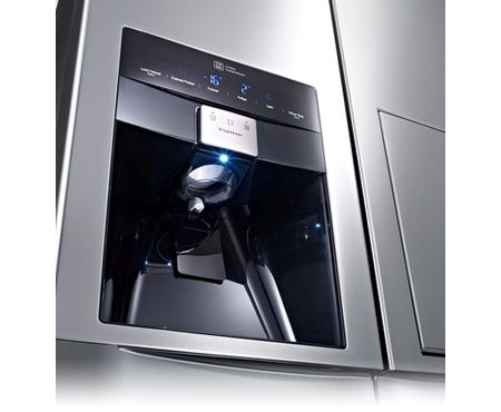 LG UND WASSERSPENDER UND ENERGIEEFFIZIENZKLASSE A++ LG Side-by-Side Kühlschrank mit integriertem Easy Open Griff, Barfach, Eis- und Wasserspender und Energieeffizienzklasse A++, GSP545PZQZ